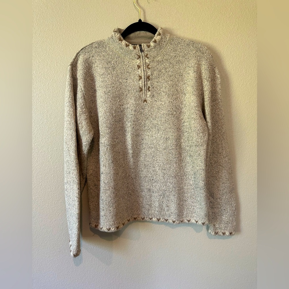 Vintage Woolrich Sweater / Pull over, Ramie Wool Blend fleece lined neck. Size L